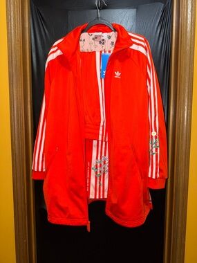 Authentic adidas Originals “Ain’t No Sunshine When I’m gone” Floral Accents set